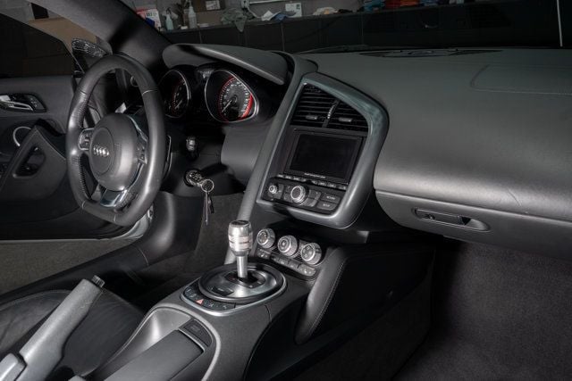 2011 Audi R8 2dr Coupe Automatic quattro 5.2L - 22935229 - 16