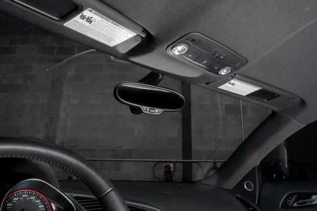 2011 Audi R8 2dr Coupe Automatic quattro 5.2L - 22935229 - 17