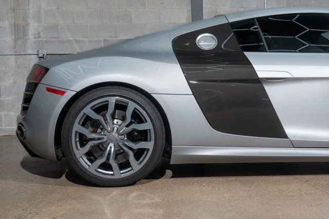 2011 Audi R8 2dr Coupe Automatic quattro 5.2L - 22935229 - 35