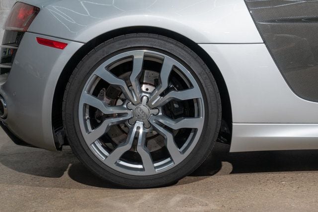 2011 Audi R8 2dr Coupe Automatic quattro 5.2L - 22935229 - 42