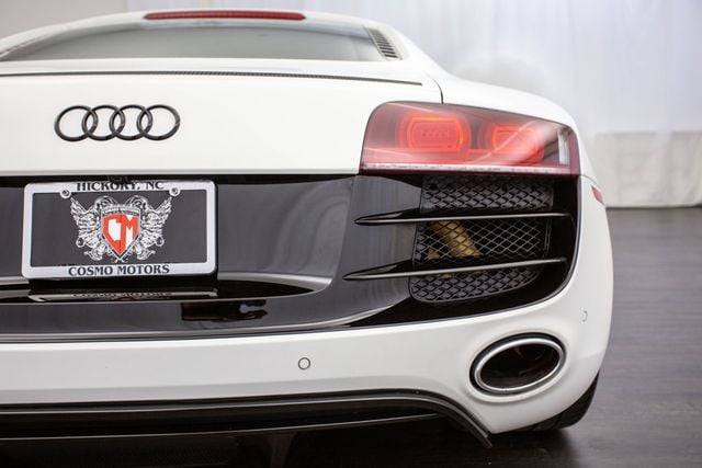 2011 Audi R8 2dr Coupe Automatic quattro 5.2L - 22610626 - 32