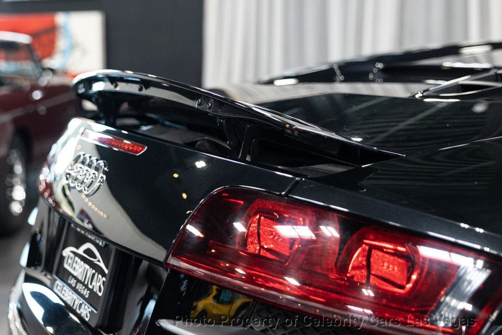 2011 Audi R8 Spyder V10 photo 21