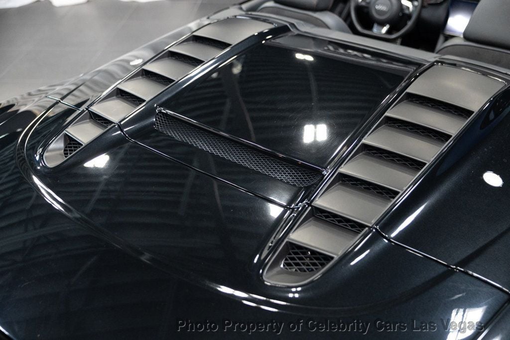 2011 Audi R8 Spyder V10 photo 23