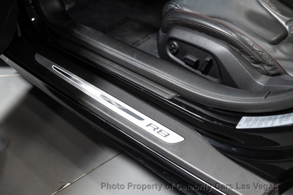 2011 Audi R8 Spyder V10 photo 34