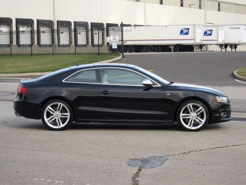 2011 Audi S5 Prestige photo 3