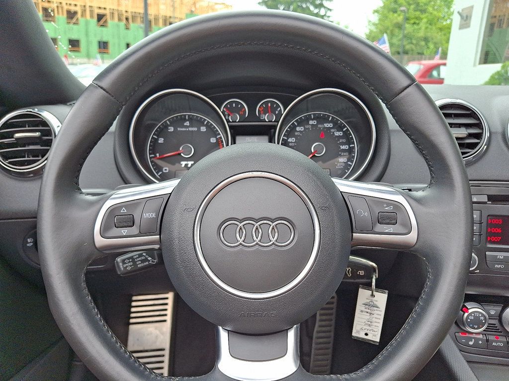 2011 Audi TT Roadster Quattro Premium photo 15