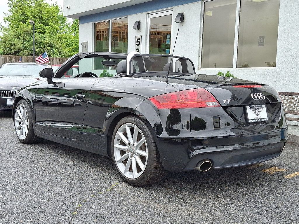 2011 Audi TT Roadster Quattro Premium photo 6