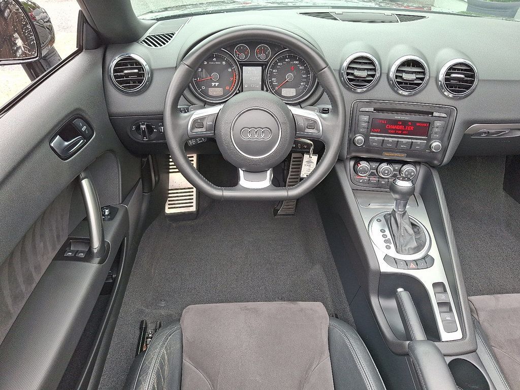 2011 Audi TT Roadster Quattro Premium photo 9