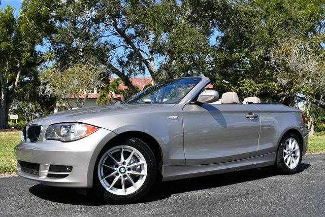 2011 BMW 1 Series 128i Convertible W/Kenwood Premium Audio - 22902218 - 18