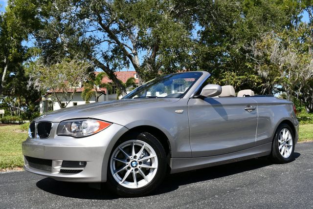 2011 BMW 1 Series 128i Convertible W/Kenwood Premium Audio - 22902218 - 21