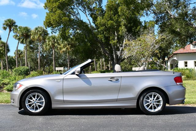 2011 BMW 1 Series 128i Convertible W/Kenwood Premium Audio - 22902218 - 26