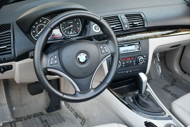 2011 BMW 1 Series 128i Convertible W/Kenwood Premium Audio - 22902218 - 60