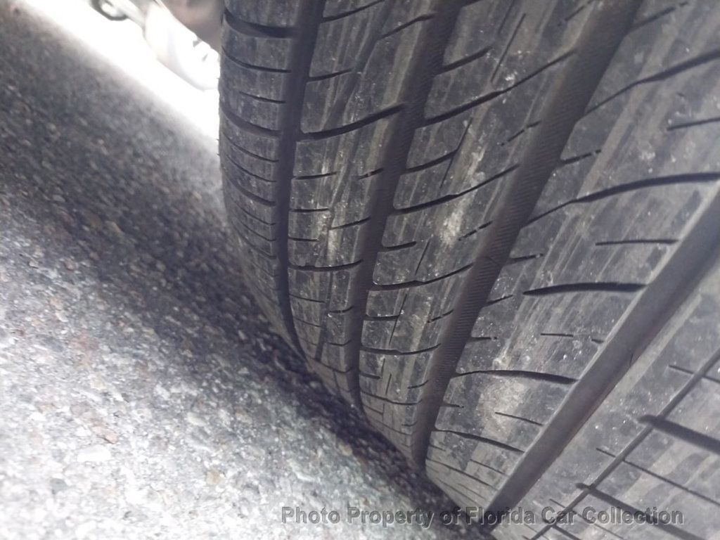 2011 BMW 1 Series 135i Convertible M Sport 6-Speed Manual - 22974908 - 11