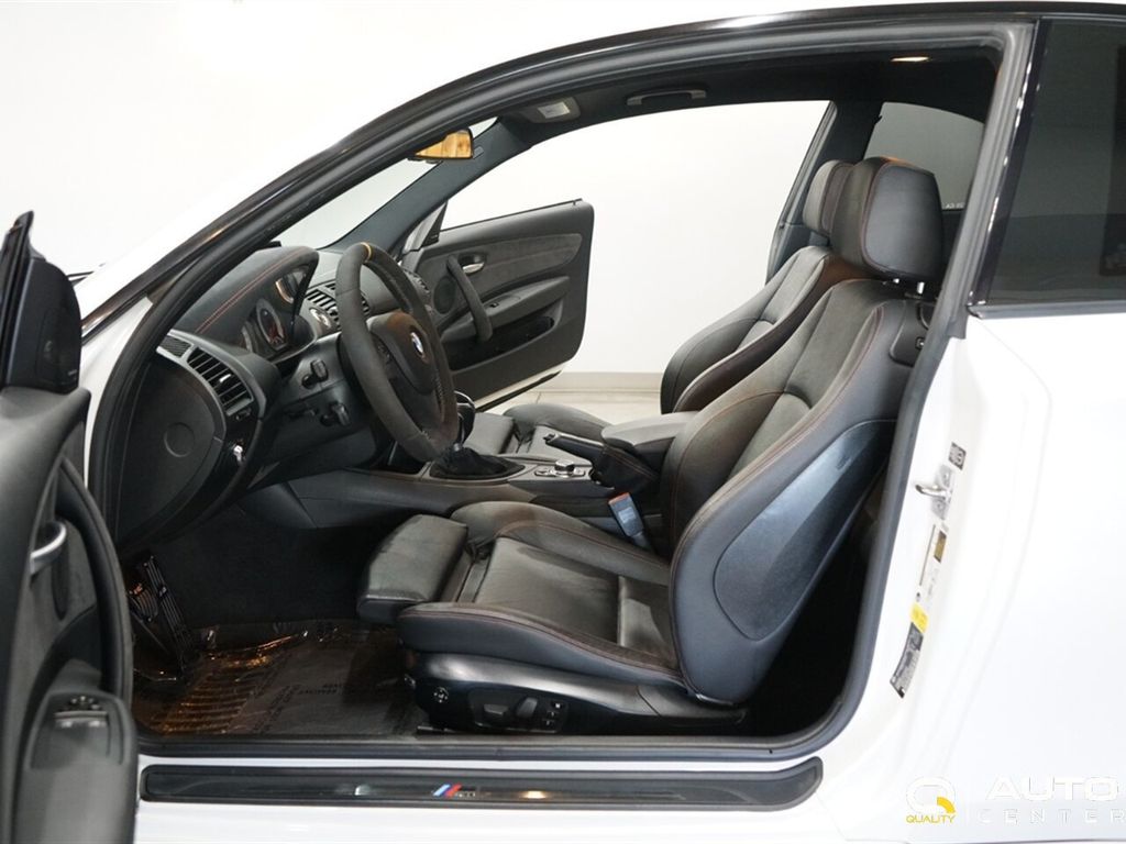 2011 BMW 1 Series M Coupe - 22884848 - 18