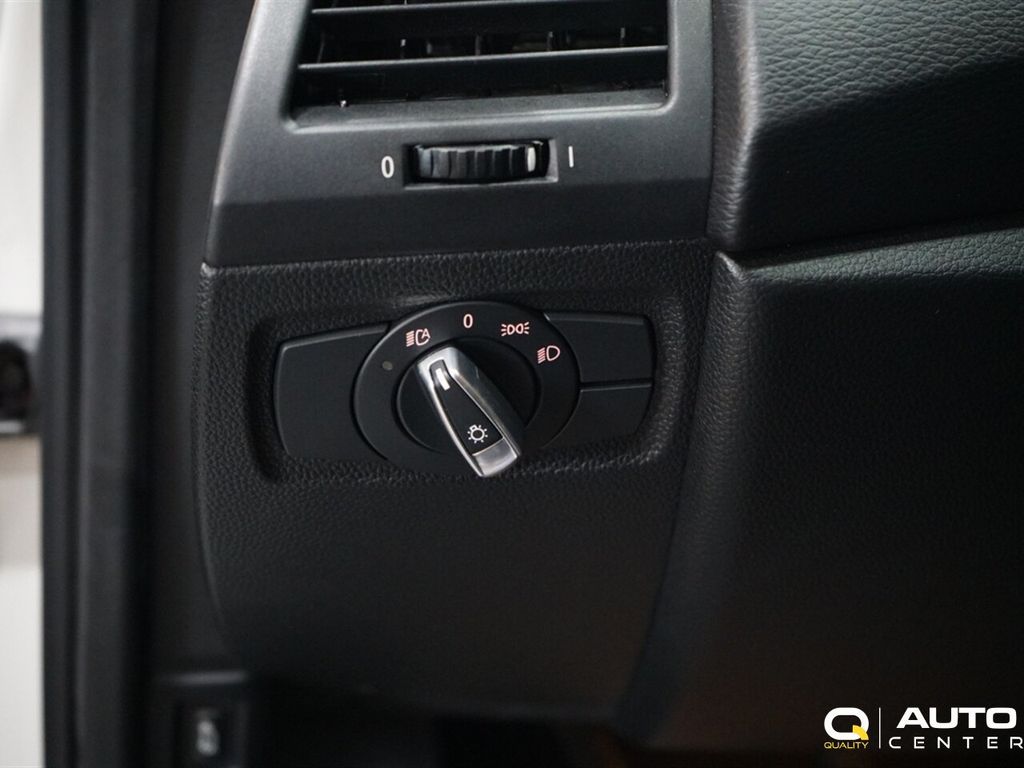 2011 BMW 1 Series M Coupe - 22884848 - 23