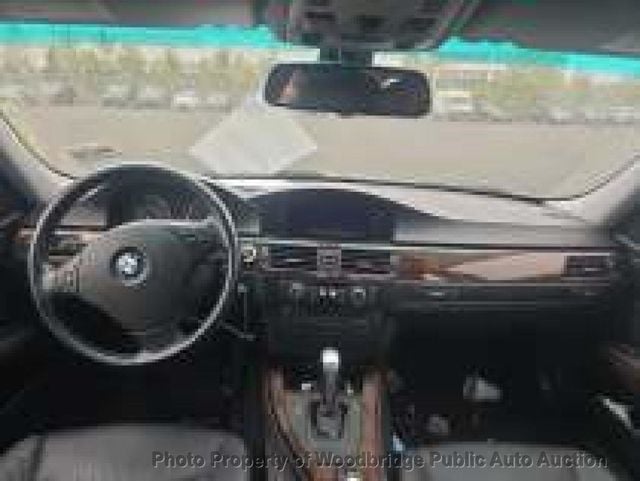 2011 BMW 3 Series 328i - 22926174 - 9