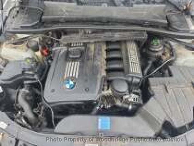 2011 BMW 3 Series 328i - 22926174 - 12