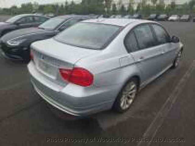 2011 BMW 3 Series 328i - 22926174 - 7