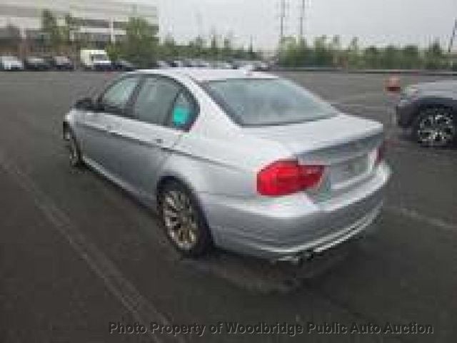 2011 BMW 3 Series 328i - 22926174 - 8