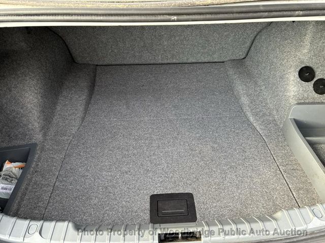 2011 BMW 3 Series 328i - 22940870 - 11