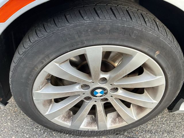 2011 BMW 3 Series 328i - 22940870 - 12