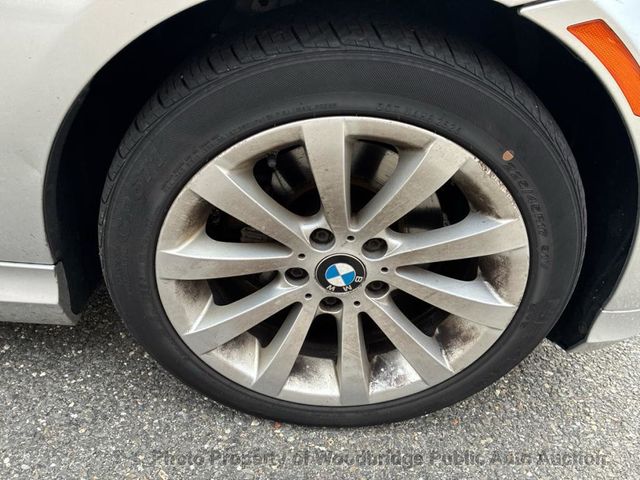 2011 BMW 3 Series 328i - 22940870 - 13