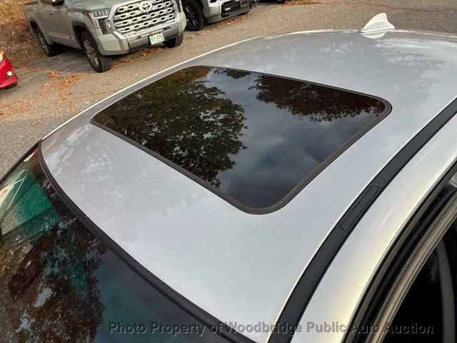 2011 BMW 3 Series 328i - 22940870 - 5