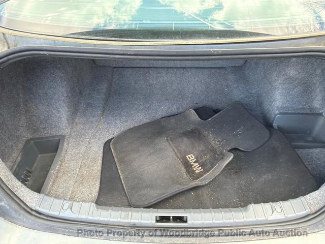 2011 BMW 3 Series 328i - 23006152 - 12