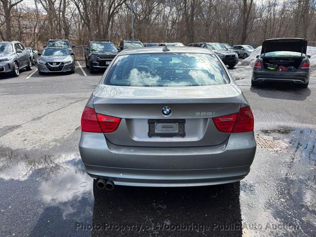 2011 BMW 3 Series 328i - 23006152 - 3
