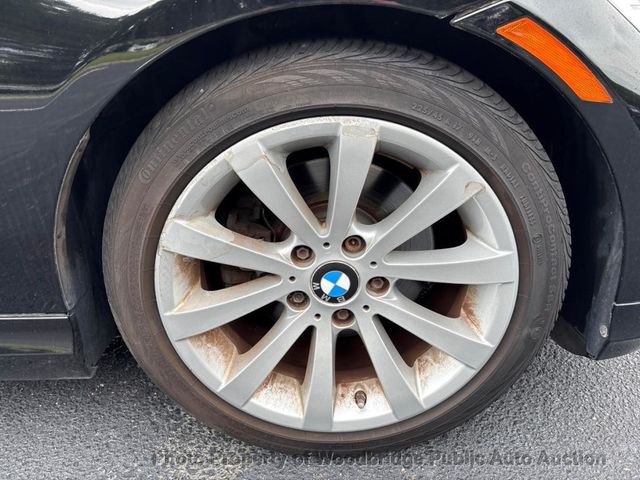 2011 BMW 3 Series 328i - 23071637 - 12