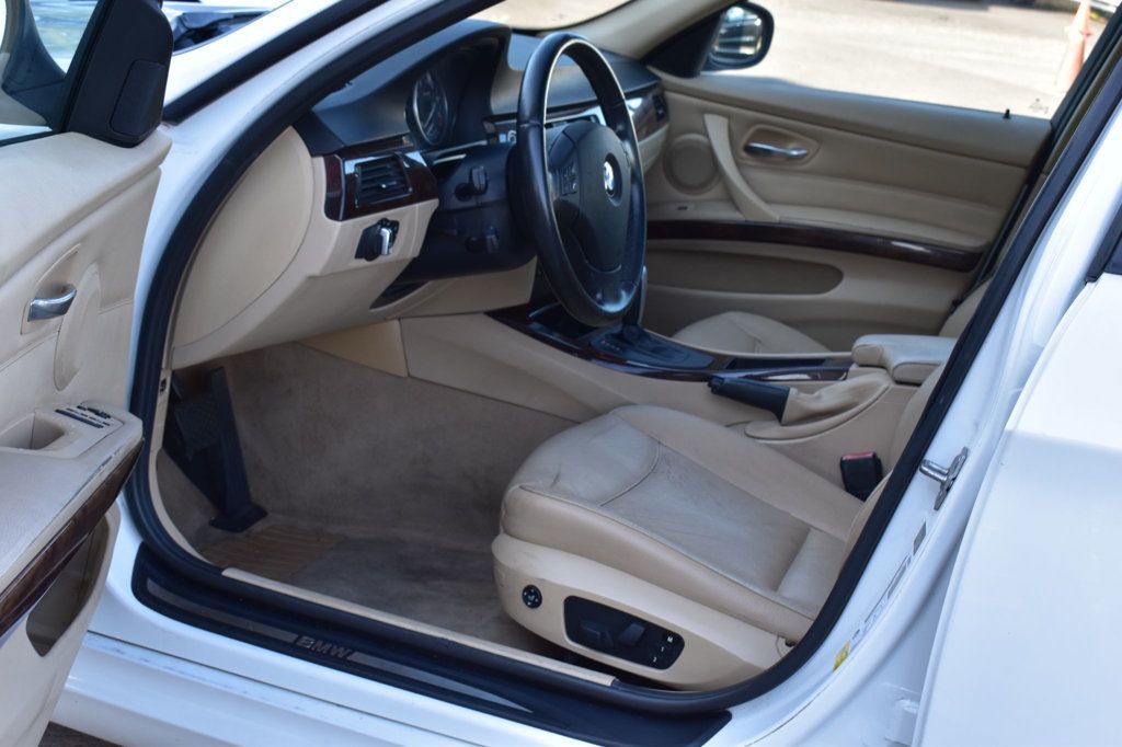 2011 Bmw 328i 3-series photo 13