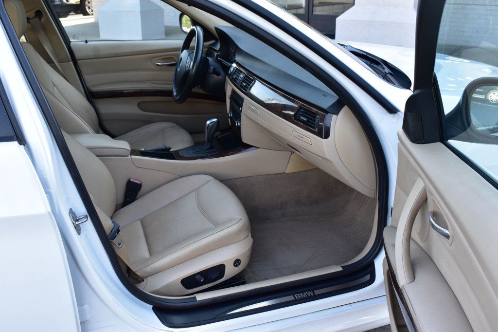 2011 Bmw 328i 3-series photo 16
