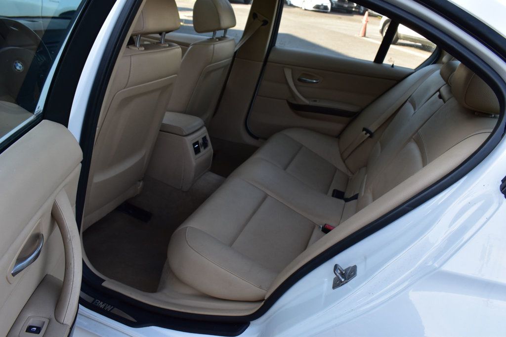 2011 Bmw 328i 3-series photo 17