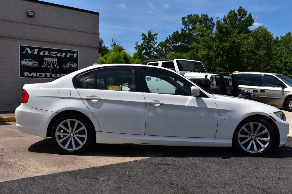 2011 Bmw 328i 3-series photo 3