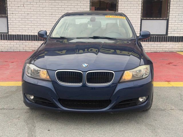 2011 BMW 3 Series 328i - 22979260 - 4