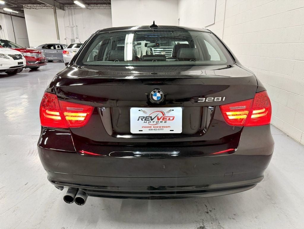 2011 BMW 3 Series 328i - 22703099 - 5