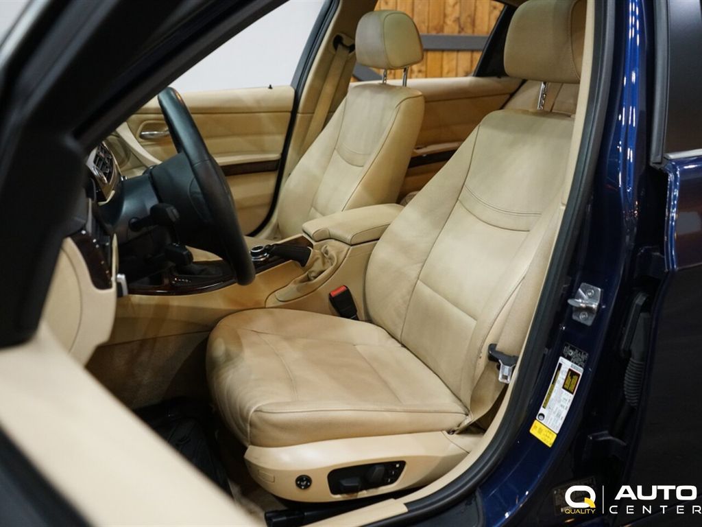 2011 BMW 3 Series 328i - 22959631 - 10