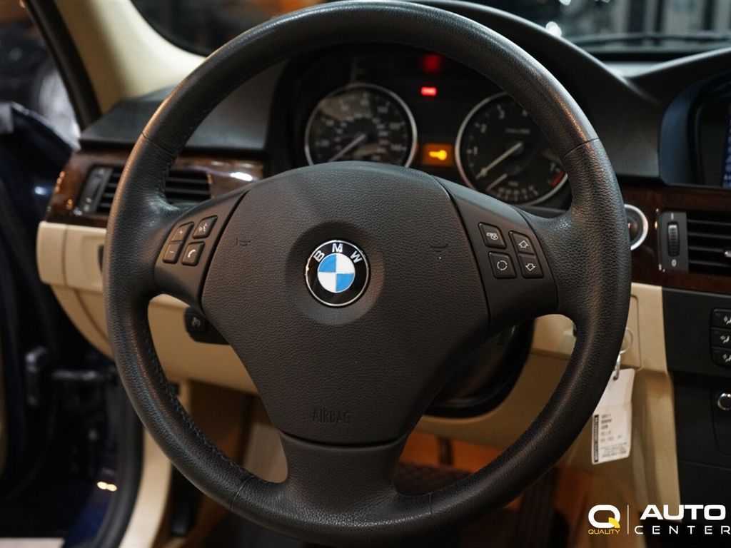 2011 BMW 3 Series 328i - 22959631 - 14