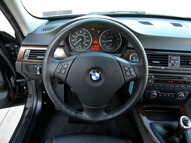 2011 BMW 3 Series 328i - 22791132 - 18