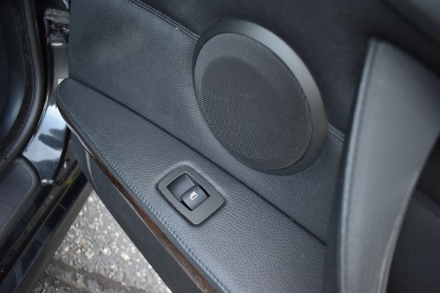 2011 BMW 3 Series 328i - 23037223 - 19