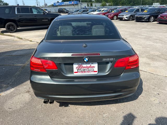 2011 BMW 3 Series 328i - 23059461 - 4