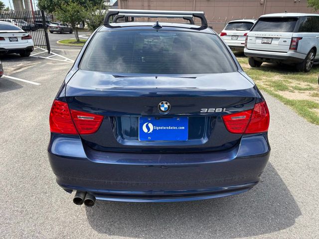 2011 BMW 3 Series 328i - 23033644 - 4