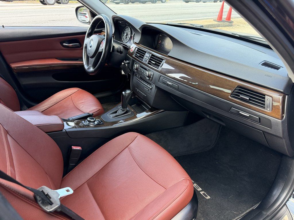 2011 BMW 3 Series 328i - 23074396 - 26