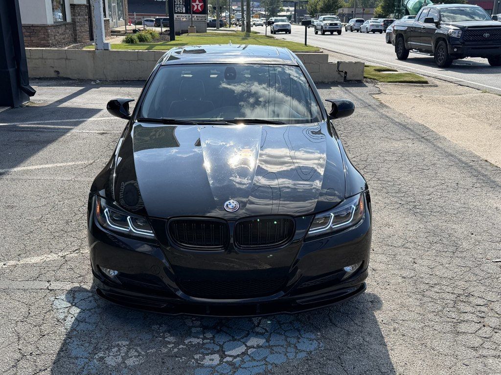 2011 BMW 3 Series 328i - 23074396 - 3