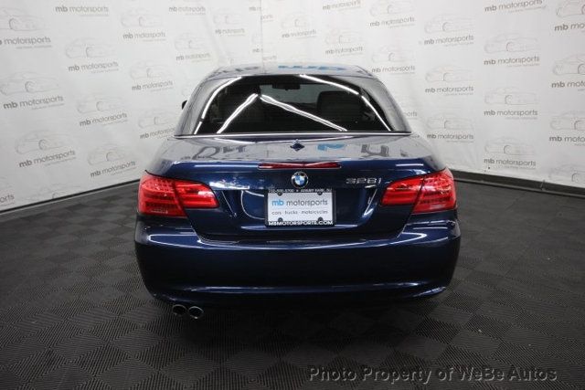 2011 BMW 3 Series 328i - 22569307 - 3