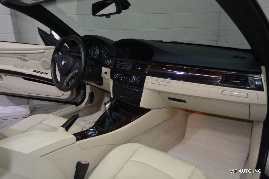 2011 BMW 3 Series 328i - 23026219 - 17