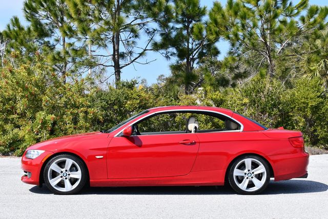 2011 BMW 3 Series 328i Convertible W/Premium and Sport Packages - 22968474 - 32