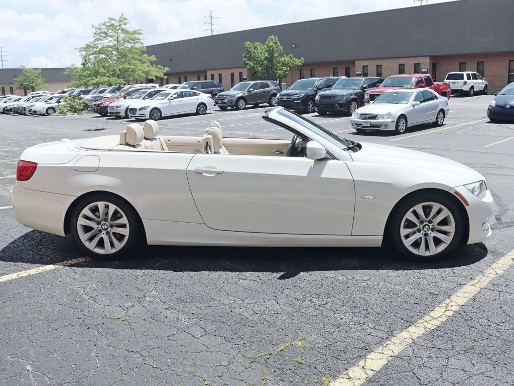 2011 BMW 3 Series 328i Premium Hardtop Convertible - 23038245 - 8