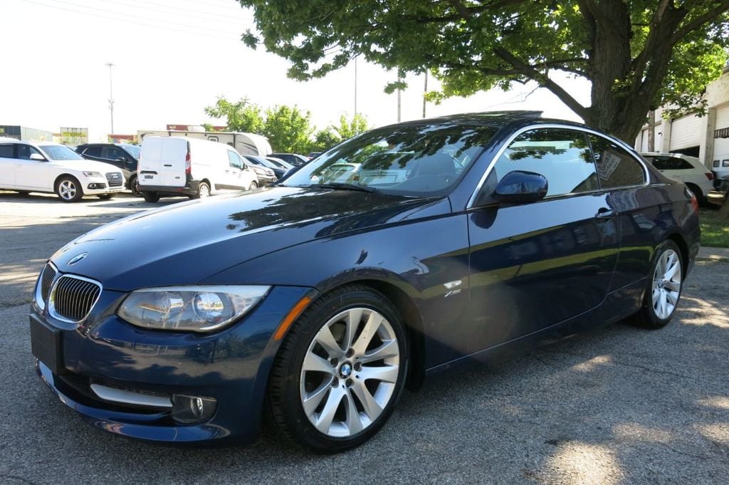 2011 BMW 3 Series 328i xDrive - 21580596 - 1