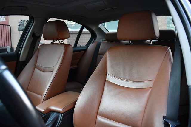 2011 BMW 3 Series 328i xDrive - 22948052 - 15